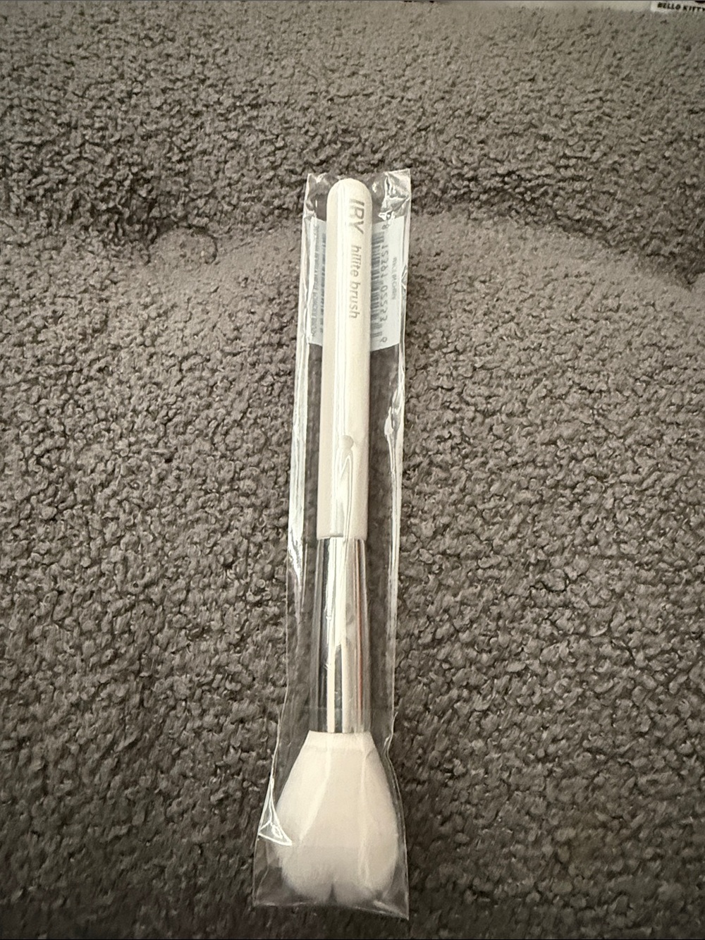 White Face Makeup Brush - Women Makeup Brushes & Tools